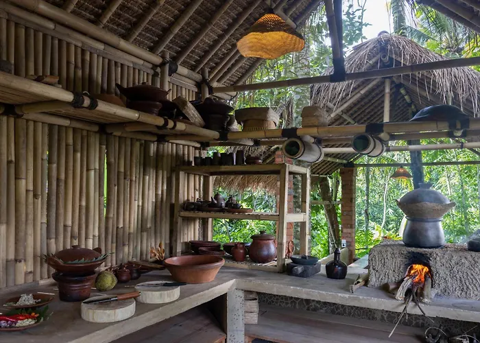 Pramana Giri Kusuma
