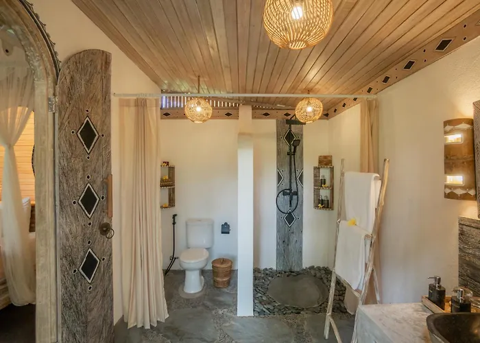 Pramana Giri Kusuma 4*
