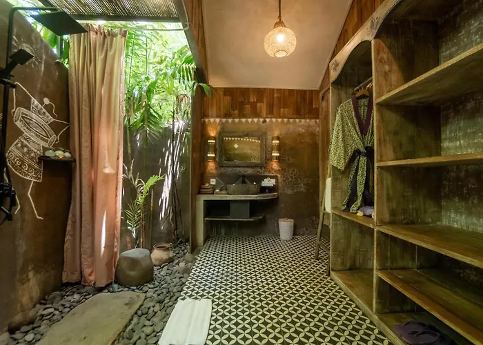 Pramana Giri Kusuma 4* パヤンガン