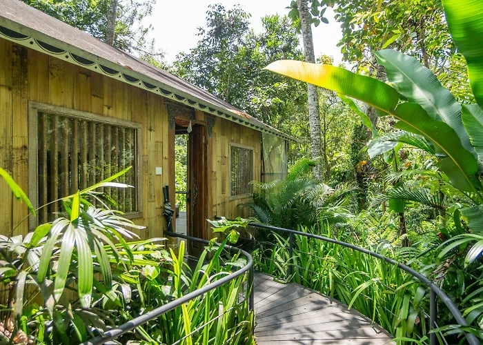 Pramana Giri Kusuma منتجع
