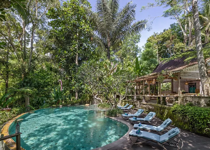 منتجع Pramana Giri Kusuma