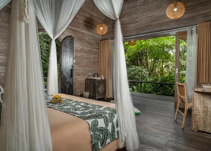 Pramana Giri Kusuma منتجع 4*