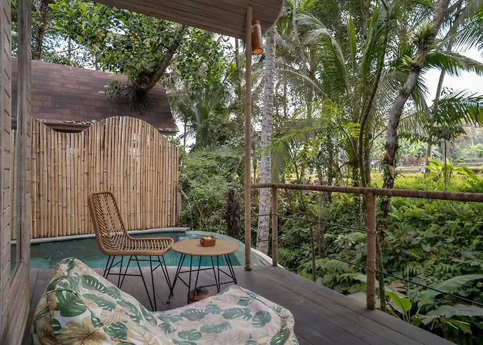 Pramana Giri Kusuma منتجع 4*